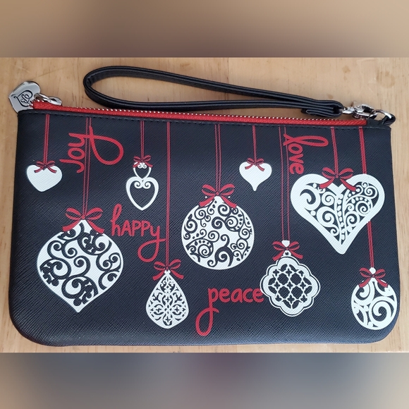 🎯Brighton Holiday Wristlet Pouch. - Picture 3 of 4